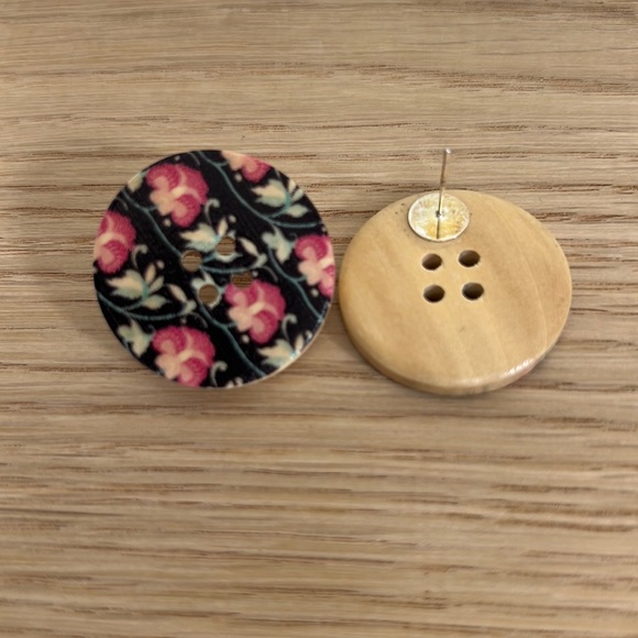 Floral Wooden Button Earrings - Picture 4 of 6